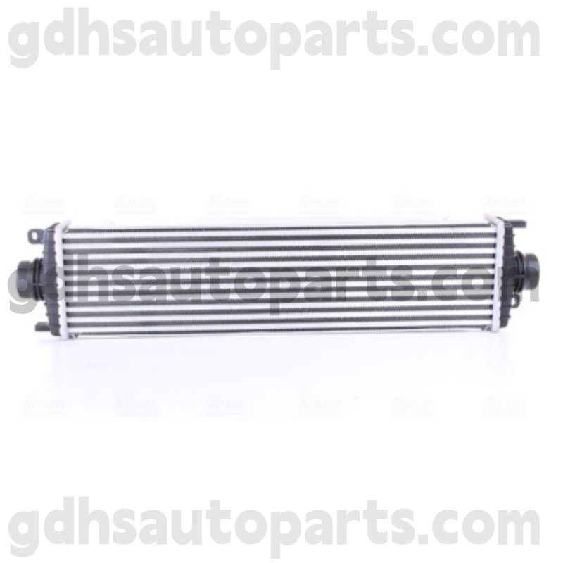 961546 Nissens Charge Air Cooler pro Jaguar XJ OE no. T2H6561